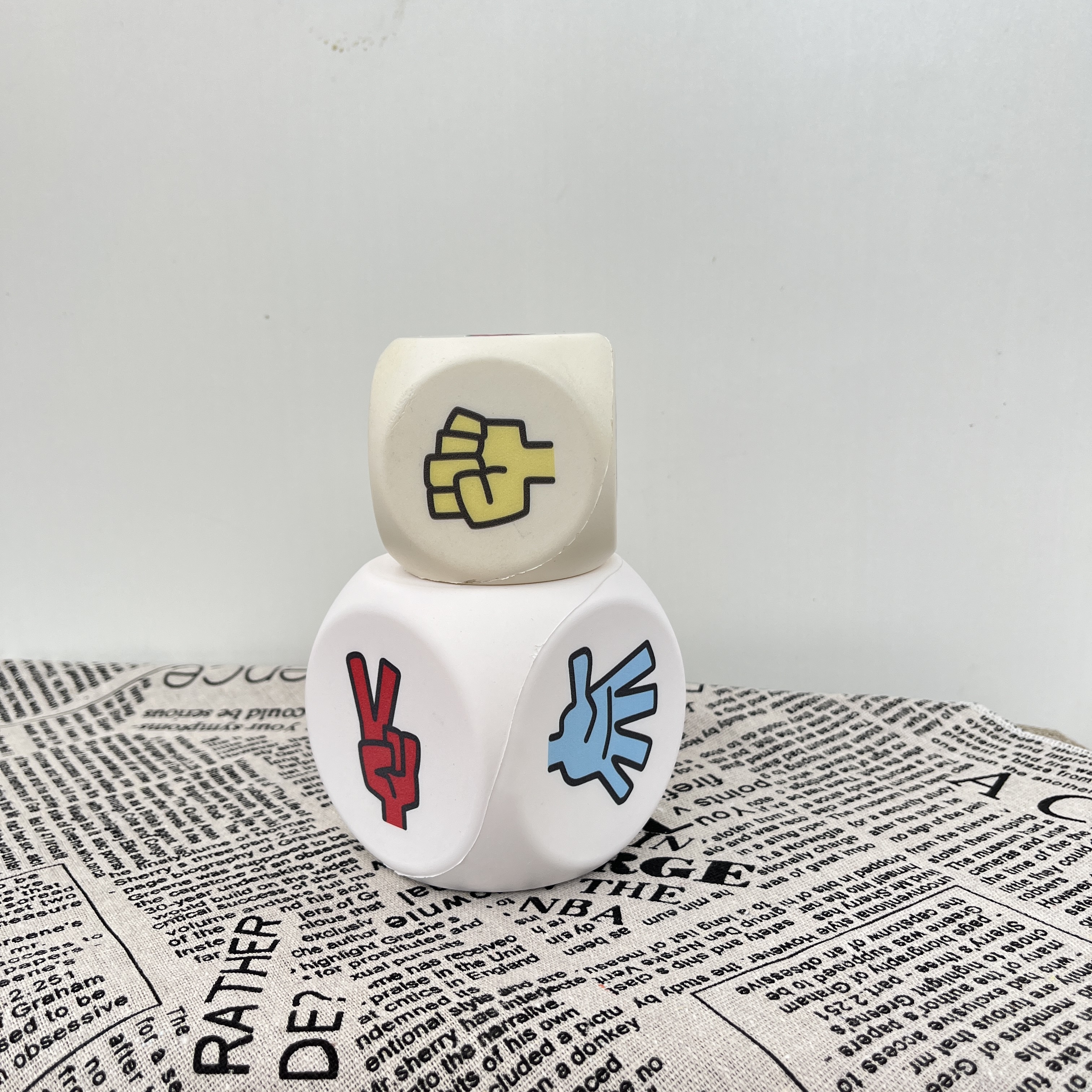 funnysquee Large Dice Stress B - Home Decor Dopamine reseña y precio