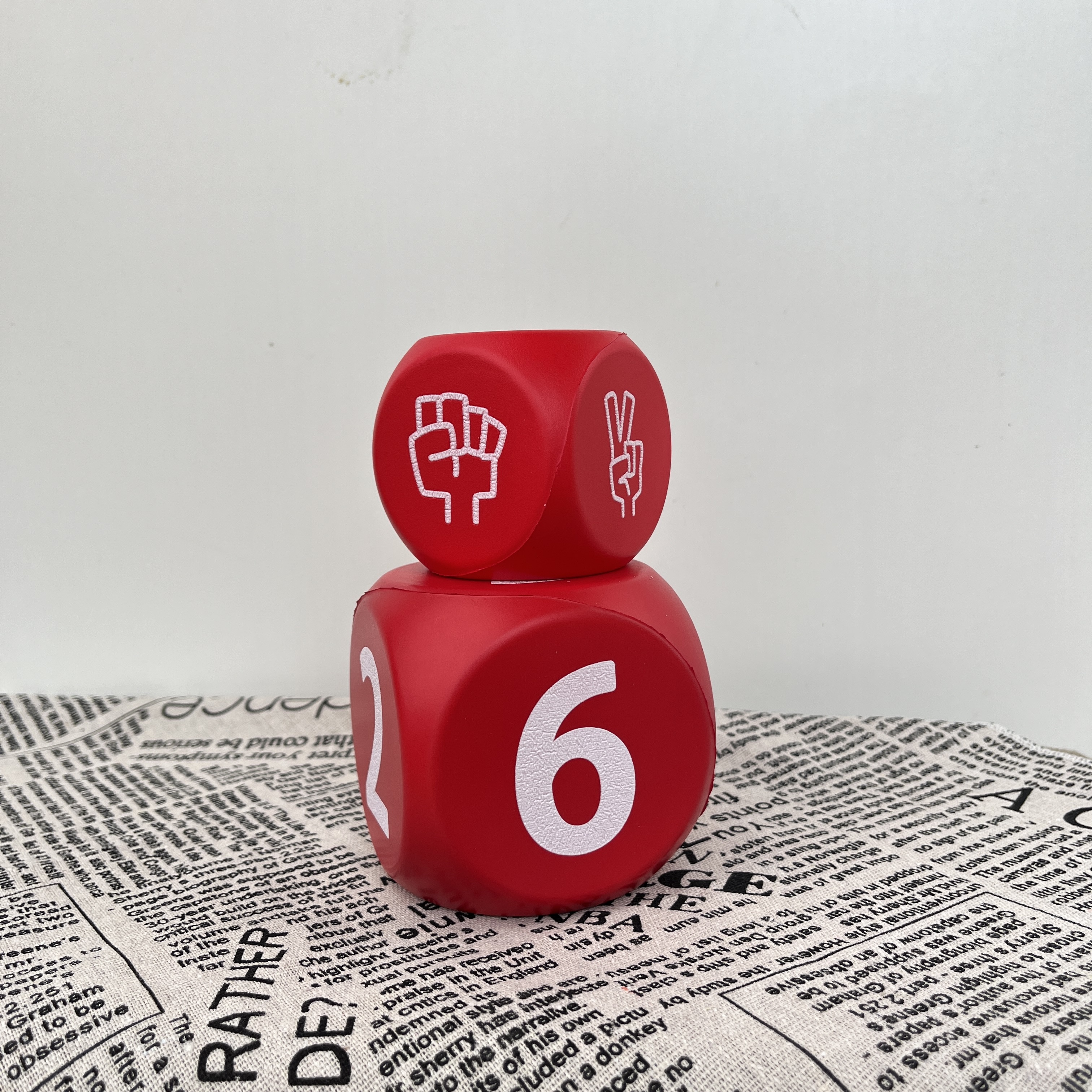 funnysquee Large Dice Stress B - Home Decor Dopamine reseña y precio
