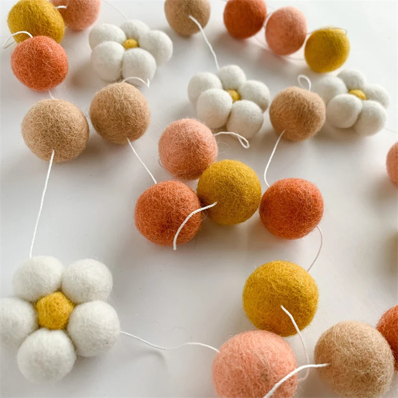 Ins Wool Felt Balls Daisy Flow - Home Decor Garland reseña y precio