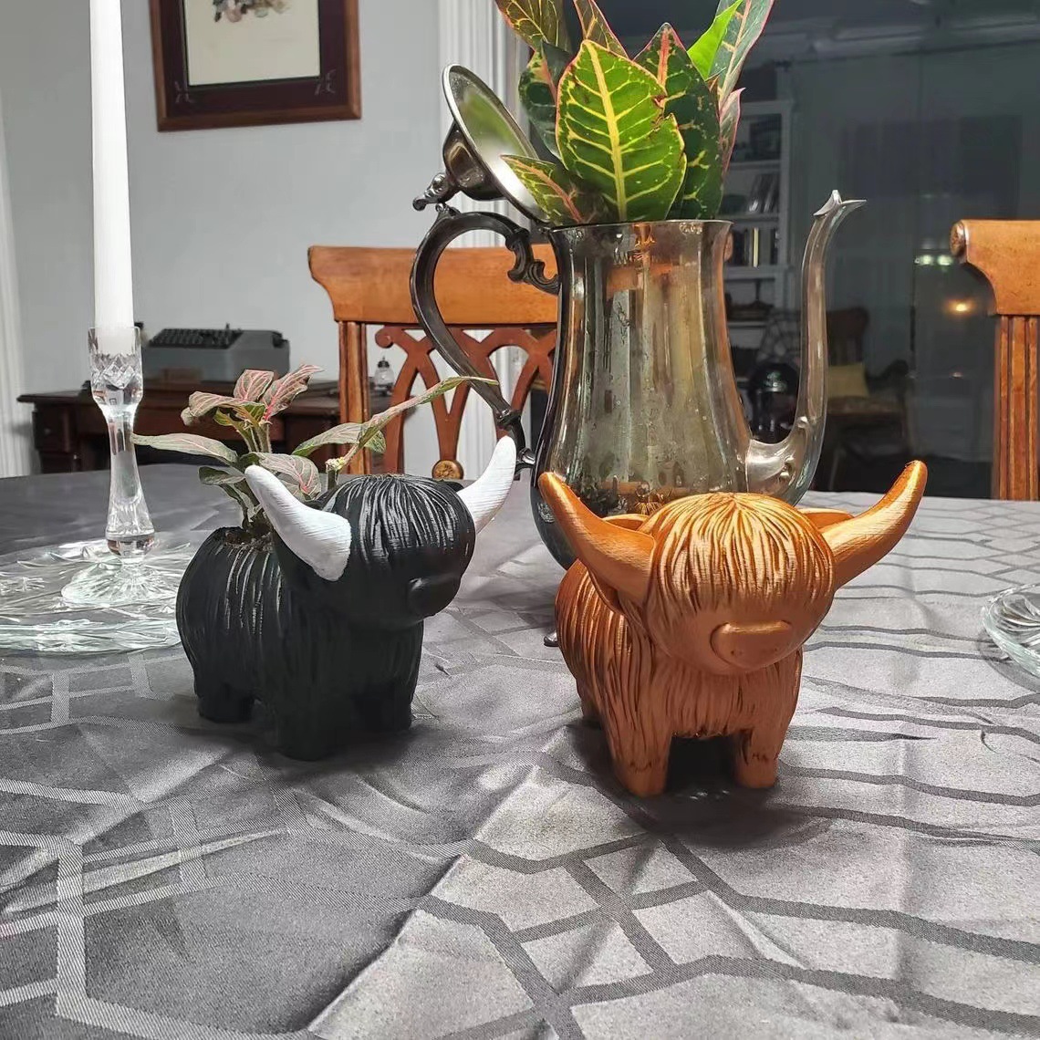 Highland Cow Resin Figurine -  - Home Decor Garden Ideas reseña y precio