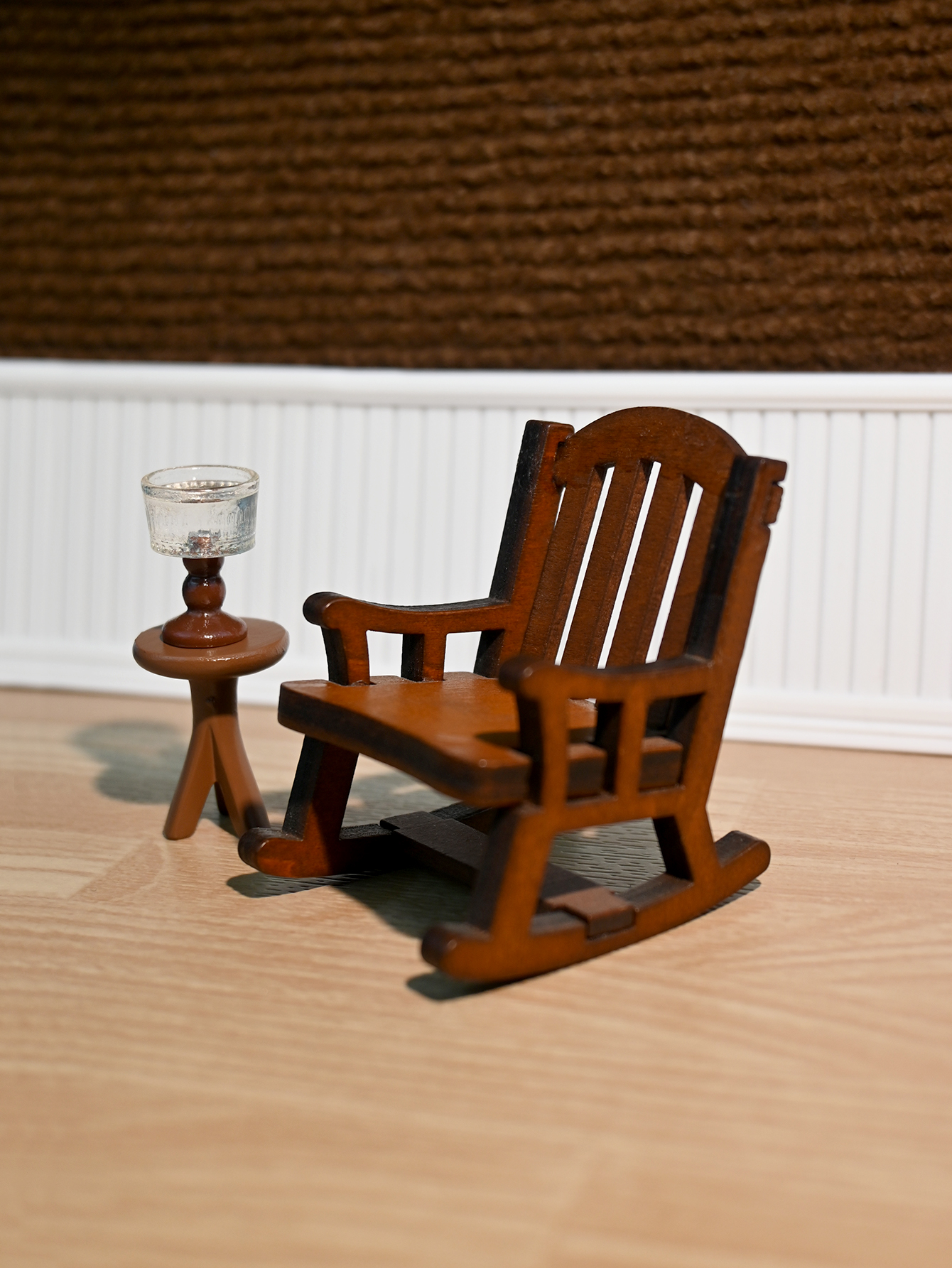 Miniature Rocking Chair, Minia - Home Decor Furniture reseña y precio