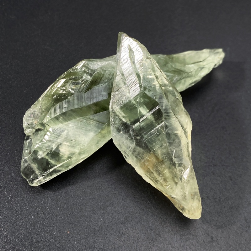 1pc30-70g Natural Green Crysta - Home Decor Garden Ideas reseña y precio
